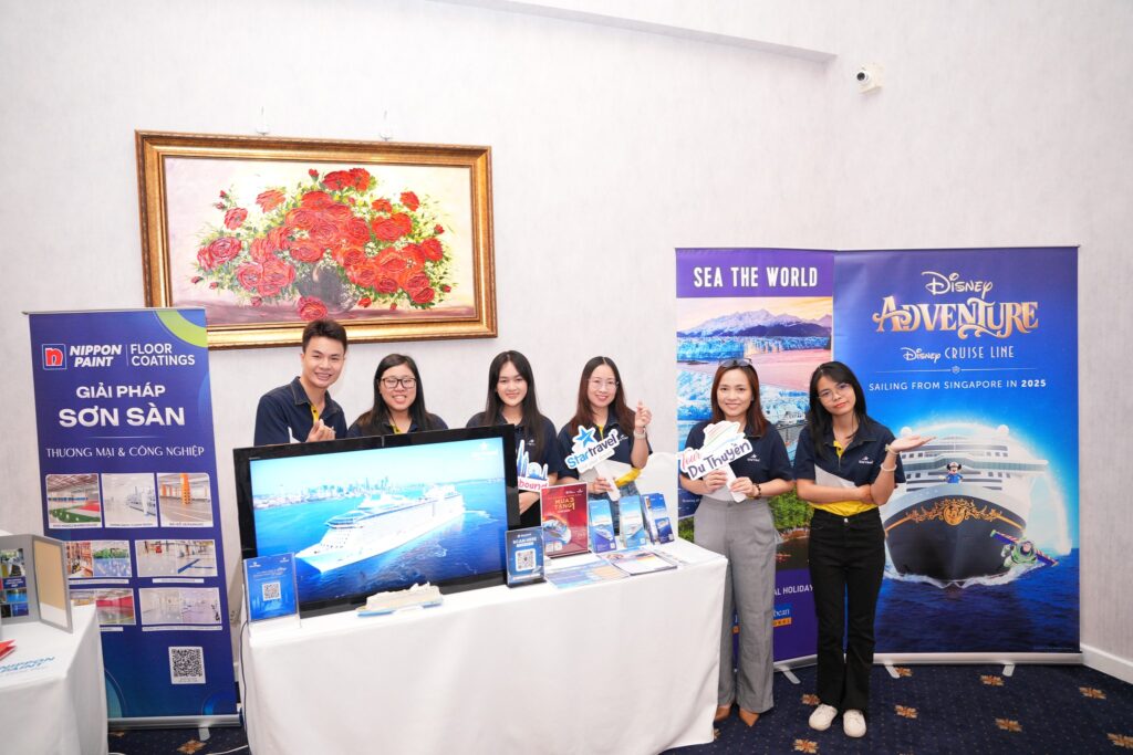 Bàn giao thương cung cấp dịch vụ du lịch đến từ công Ty Startravel