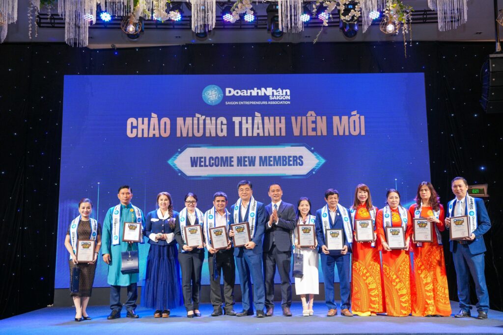 Buổi lễ chào mừng thành viên mới của Hội Doanh Nhân SG